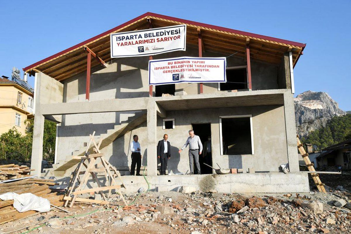 Çandır\'a 5 ev daha yapılıyor