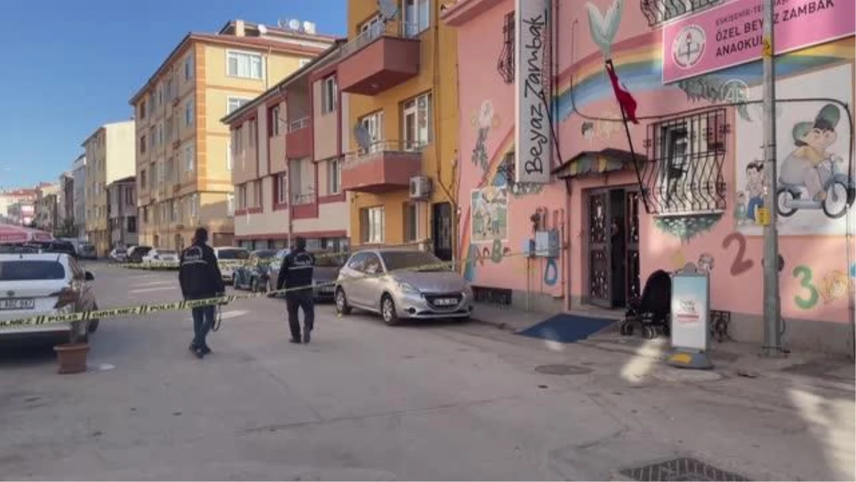 ESKİŞEHİR - Okul servisi ve otomobil sürücülerinin "yol vermeme" kavgasında ateş açıldı