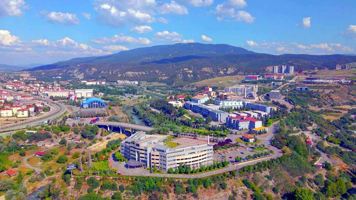 KBÜ "Gelişmekte Olan Ekonomi" dünya sıralamasında 351-400 bandında