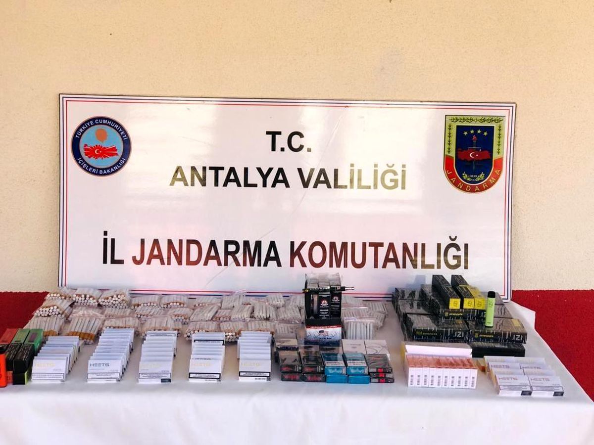 Son dakika 3. sayfa: Manavgat\'ta kaçak sigara operasyonu