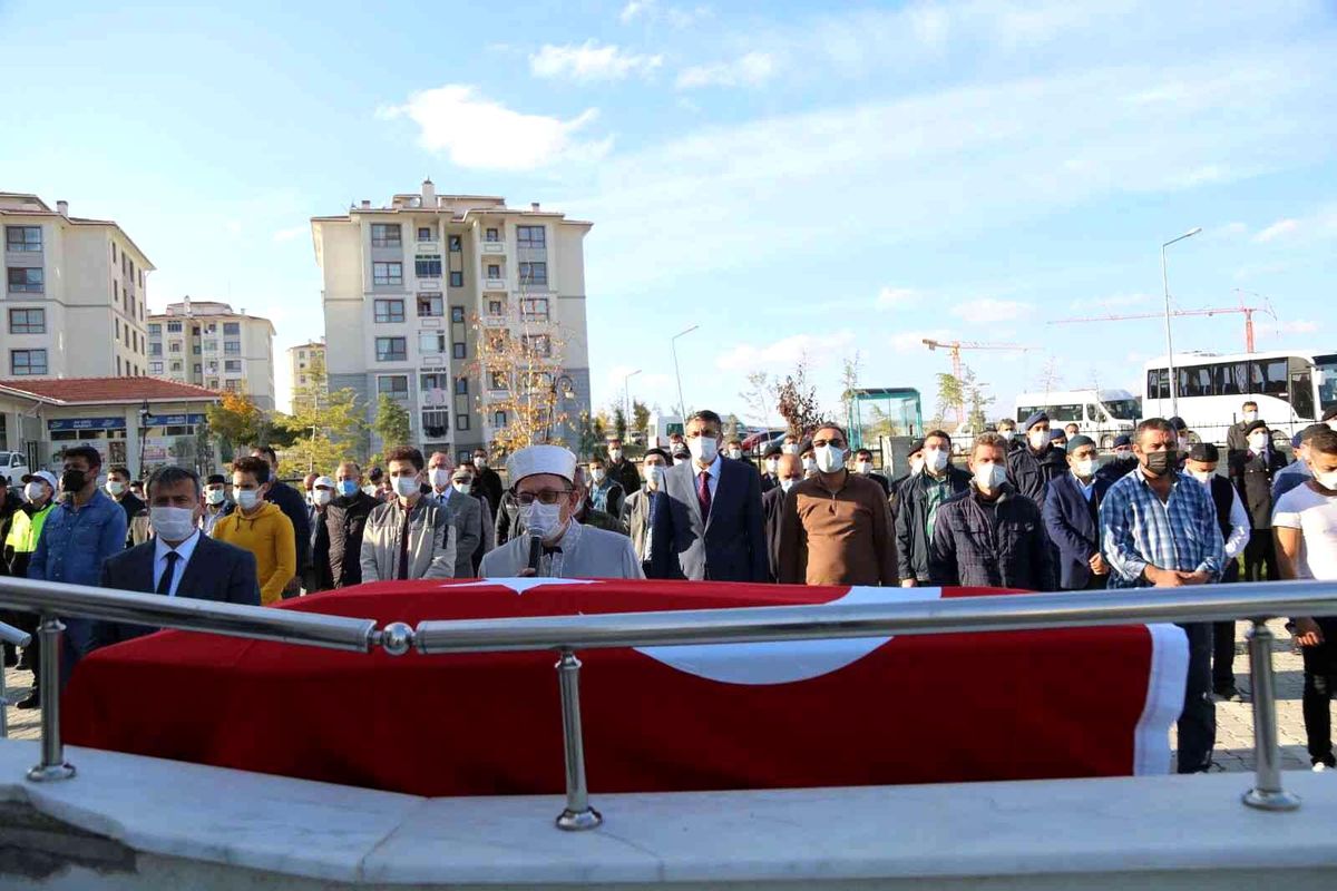 Şehit babası Halil Erkul ebediyete uğurlandı