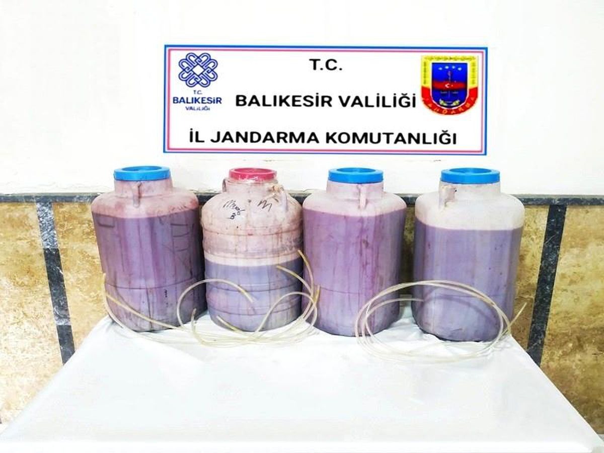 Sındırgı\'da kaçak şarap operasyonu