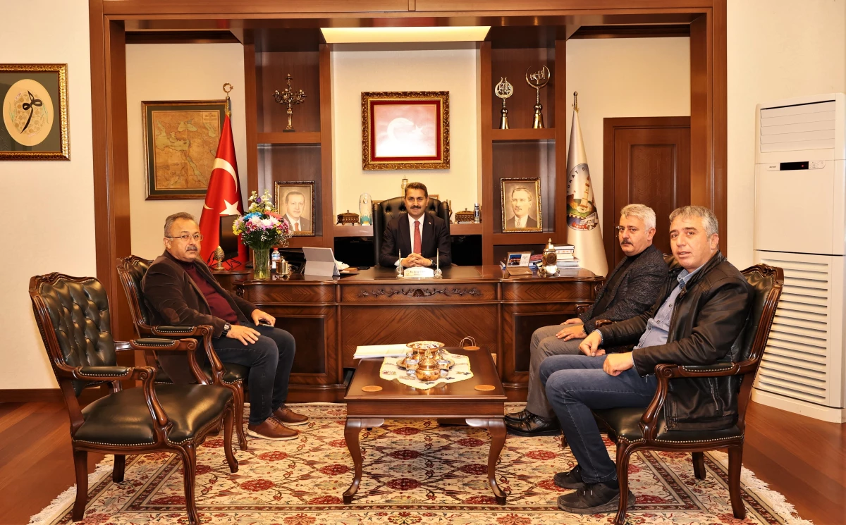 Tokat\'ta esnaftan Belediye Başkanı Eyüp Eroğlu\'na ziyaret