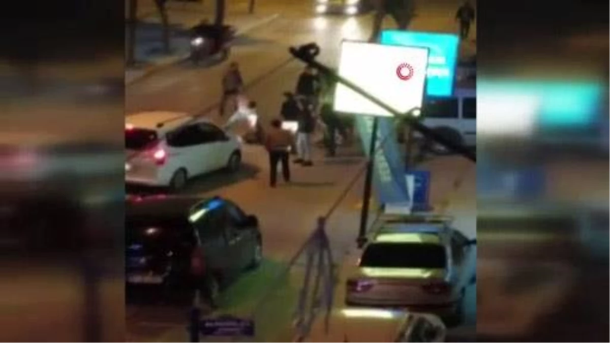 Ankara\'da 3 kişi yere yatırdıkları husumetlisini öldüresiye dövdü