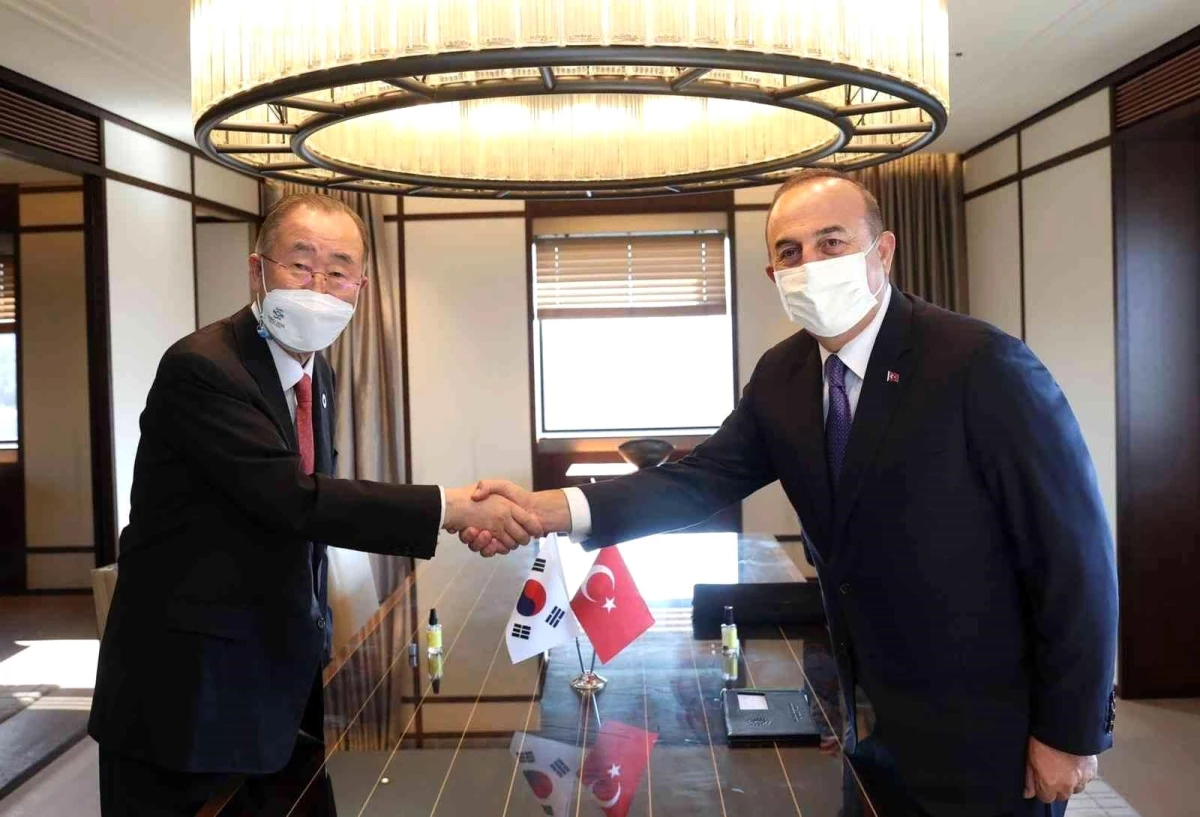 Bakan Çavuşoğlu, eski BM Genel Sekreteri Ban Ki-Moon ile görüştü