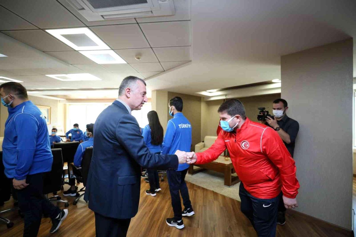 Başkan Büyükakın, İşitme Engelli Judo Milli Takımını ağırladı