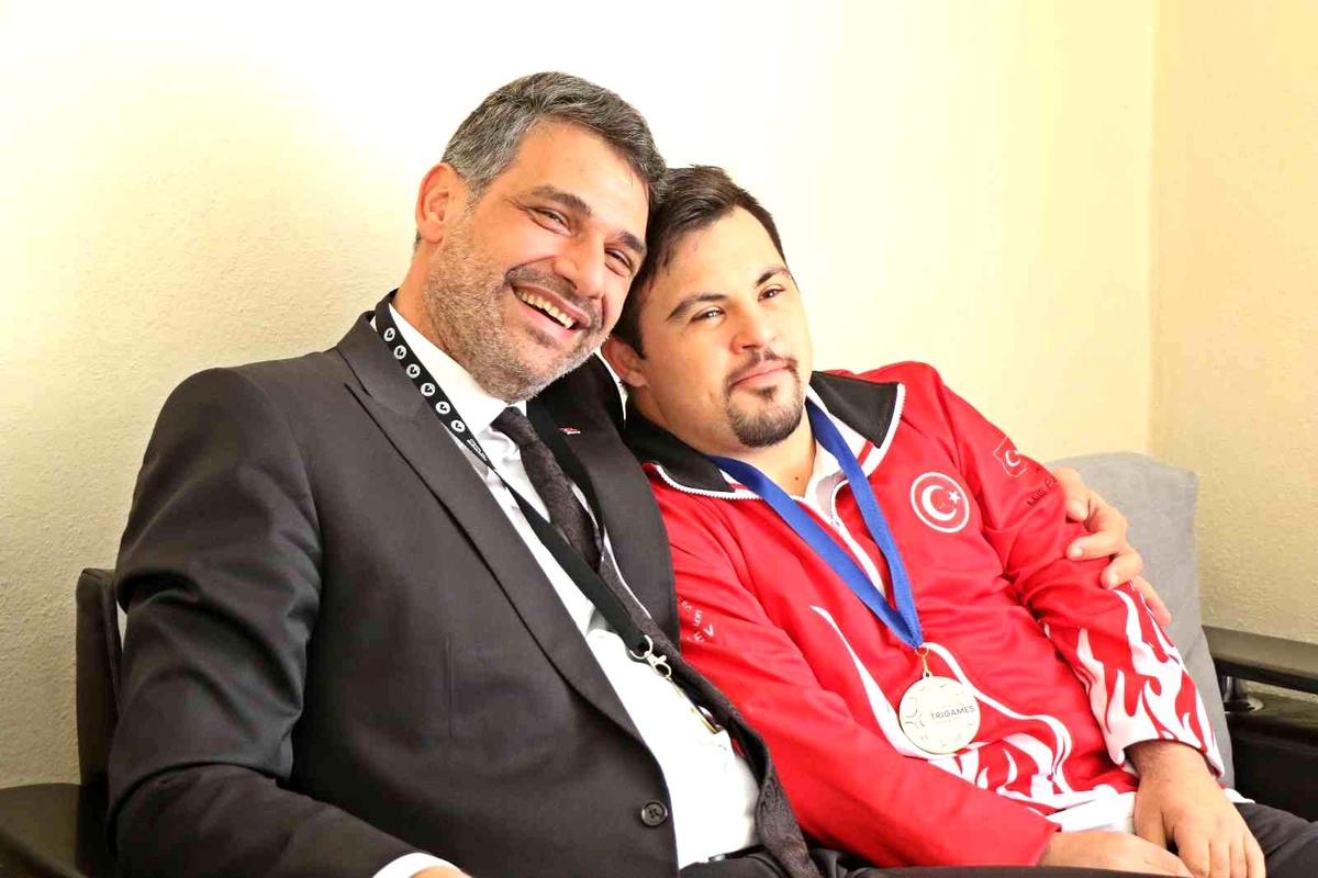 Başkan Kocaman, şampiyon sporcu ile buluştu