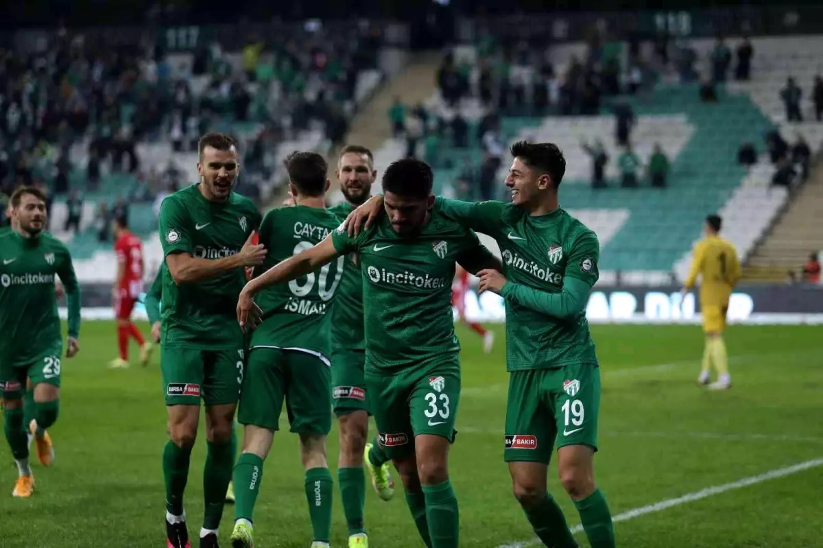 Bursaspor\'un Balıkesirspor\'e karşı büyük üstünlüğü bulunuyor