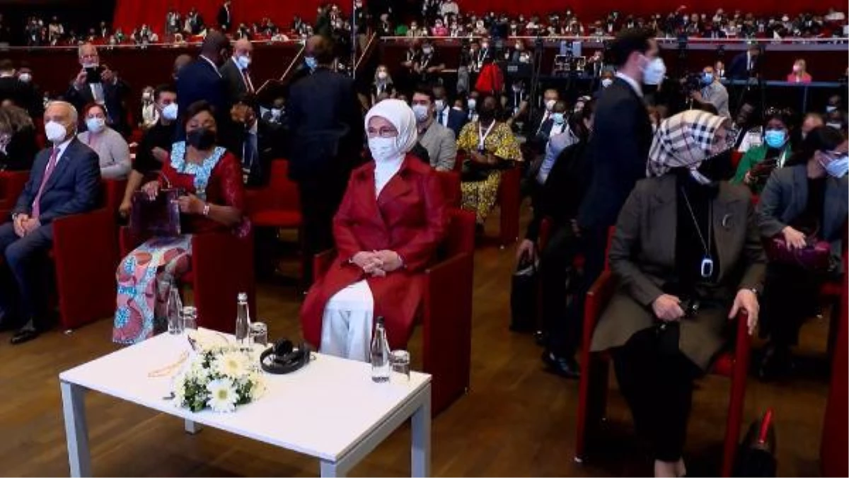 Emine Erdoğan: Afrika seyahatlerinde kadınların kahraman olduğunu fark ettim