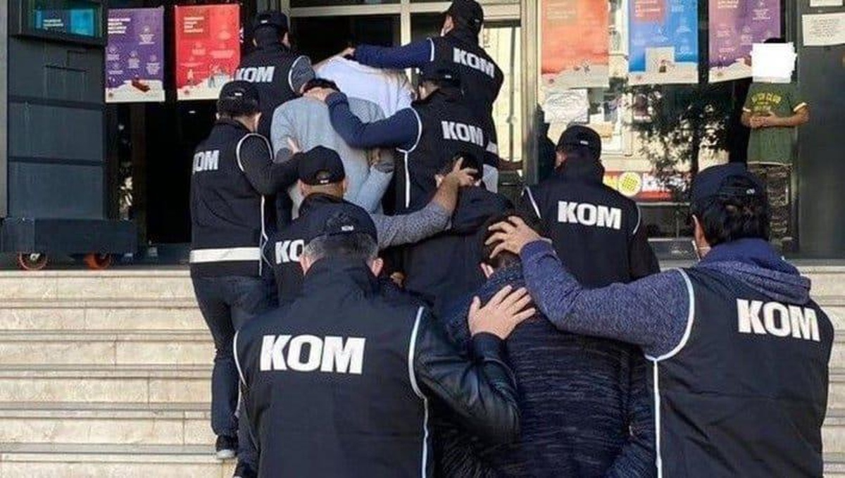 FETÖ\'nün rehberlik yapılanmasına operasyon: 17 gözaltı