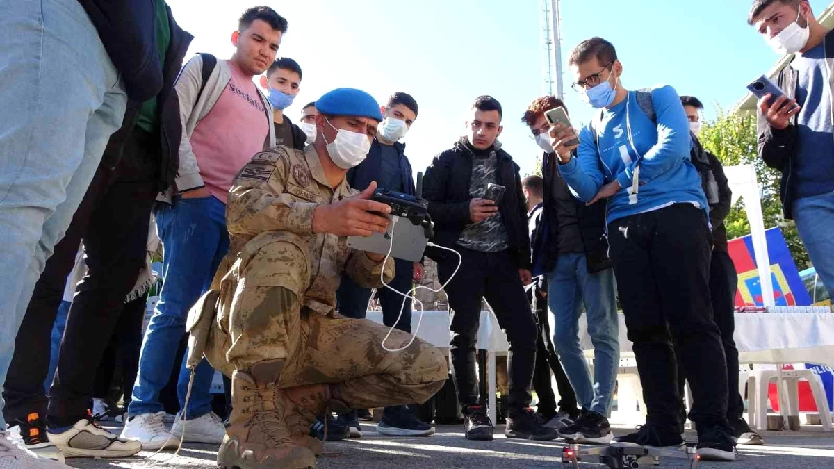 Son dakika! Jandarmadan üniversite öğrencilerine bilgilendirme