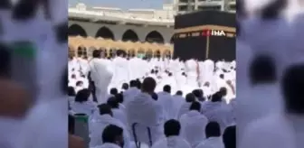 Kabe'de sosyal mesafesiz ilk cuma namazı