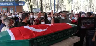 Meslektaşı tarafından öldürülen doktor, gözyaşlarıyla toprağa verildi