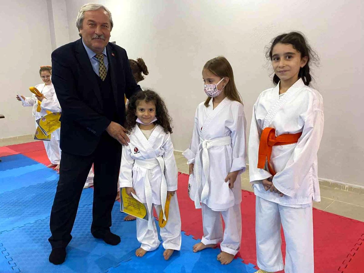 Minikler kuşak heyecanı yaşadı