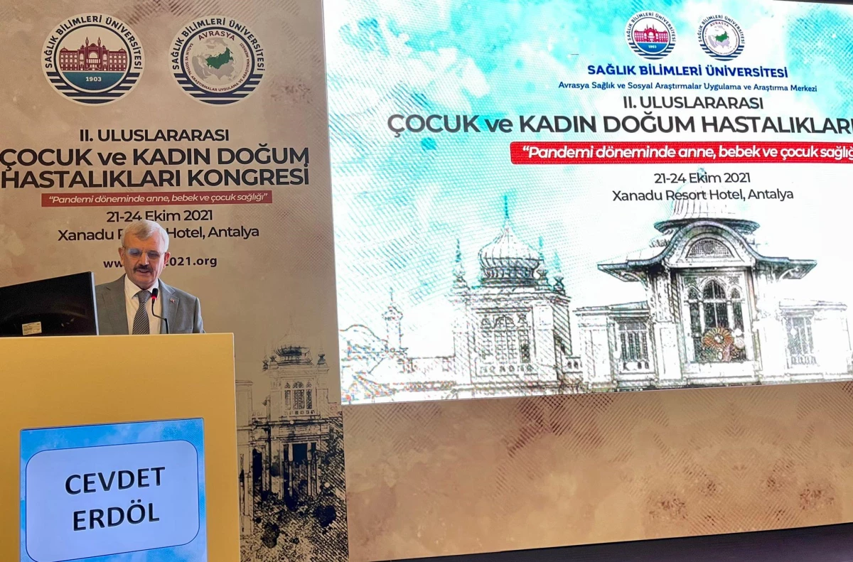 SBÜ Rektörü Prof. Dr. Cevdet Erdöl\'den annelere "aşı" ve "sigara" uyarısı Açıklaması