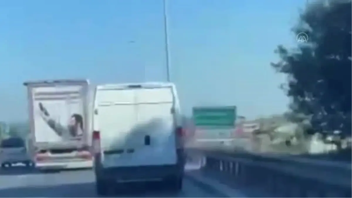 Balık yüklü panelvan tipi araçta 53 kilogram skunk ele geçirildi