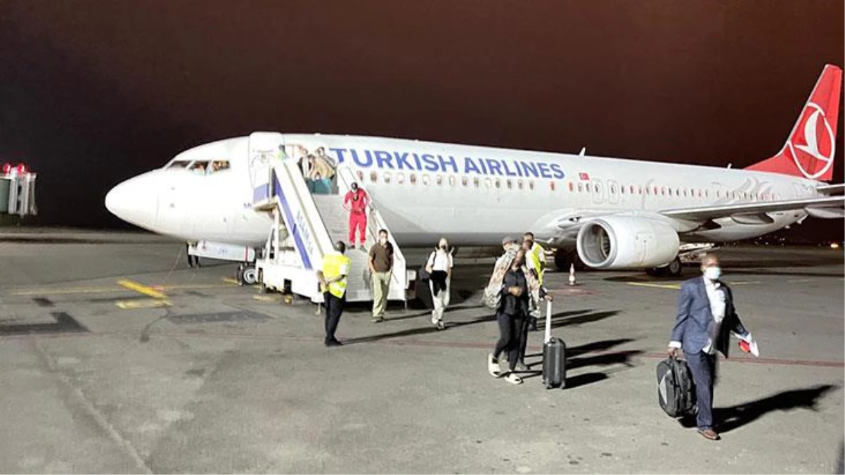 Nijer- İstanbul uçağında lavaboda gizlice sigara içen yolcu yangın çıkardı