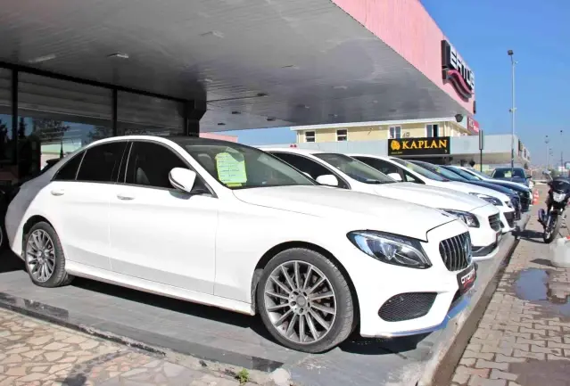 Ne çip krizi ne dolar kuru! İkinci el otomobil piyasasını ayaklı galericiler yükseltiyor Ne çip krizi ne dolar kuru! İkinci el otomobil piyasasını ayaklı galericiler yükseltiyor