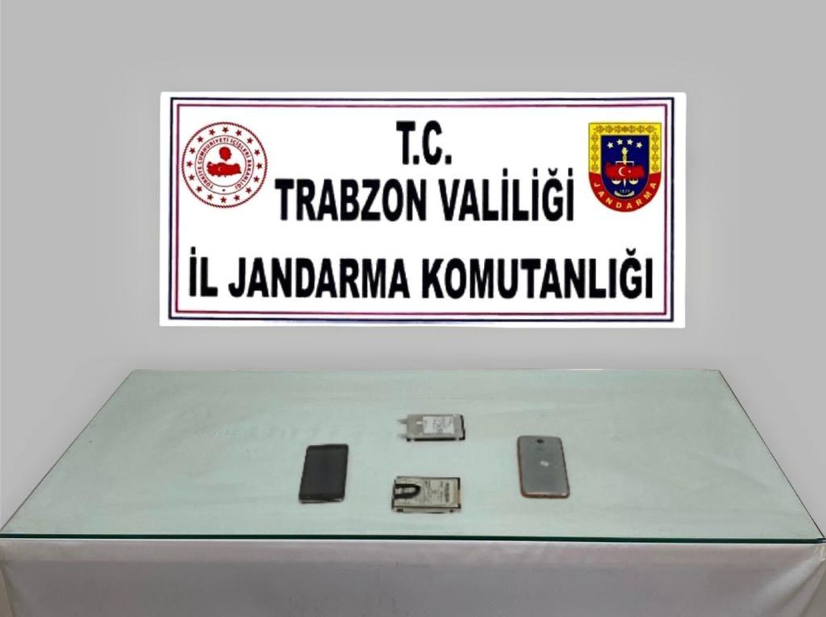 İnternet üzerinden FETÖ kitapları satmaya çalışırken yakalandı