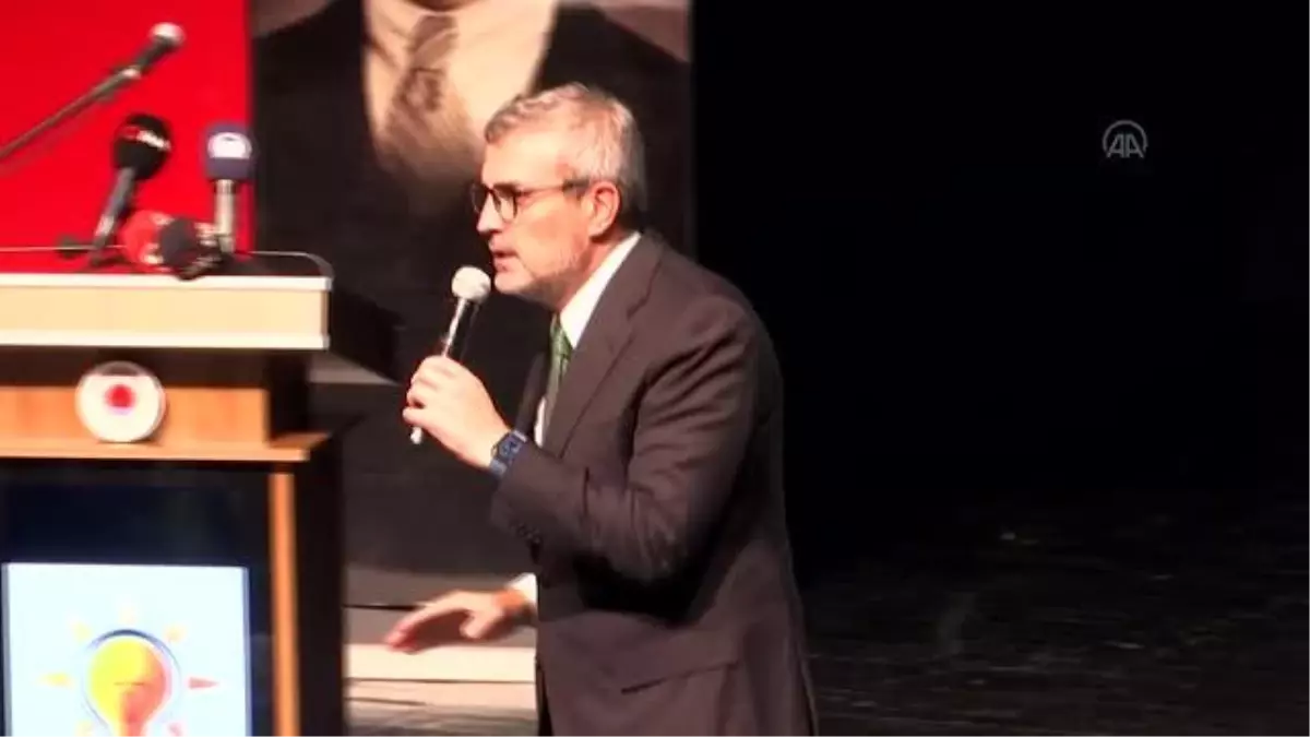 Mahir Ünal: "AK Parti Türkiye\'nin geleceğini omuzlamış durumda"