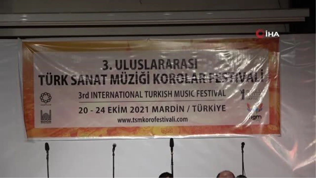 Mardin\'de Sanat Müziği Korolar Festivali\'nde Nilüfer Kadın Korosu sahne aldı
