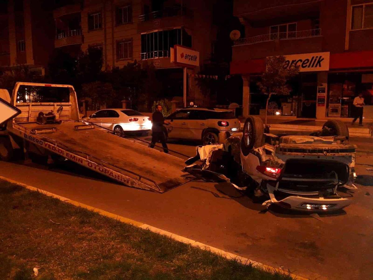 Otomobil takla attı: 3 yaralı