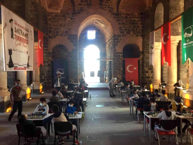 Sur Belediyesi geleneksel 1. satranç turnuvası başladı