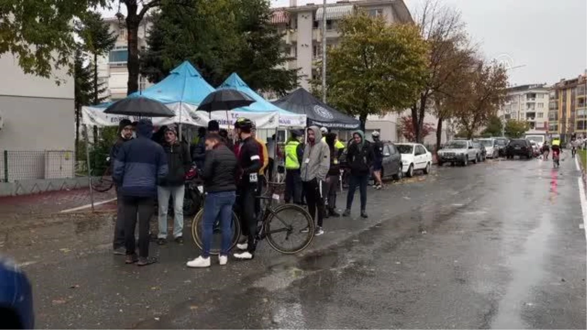 12. Cumhuriyet Kupası Bisiklet Yol Yarışı düzenlendi