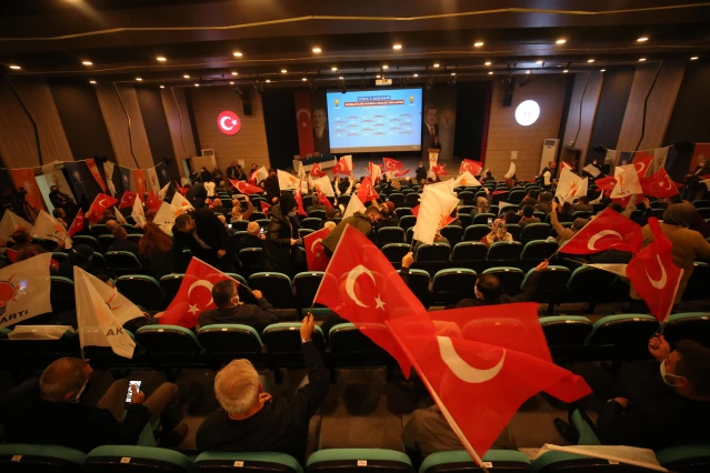 Cumhurbaşkanı Erdoğan'ın önümüzdeki seçimlerde aday olamayacağı iddiasına AK Parti'den yanıt
