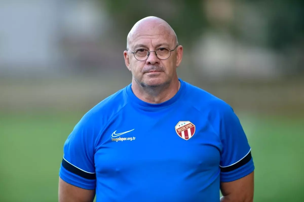 İnegölspor\'da Teknik Direktör Hasan Erkin Şimşir istifa etti