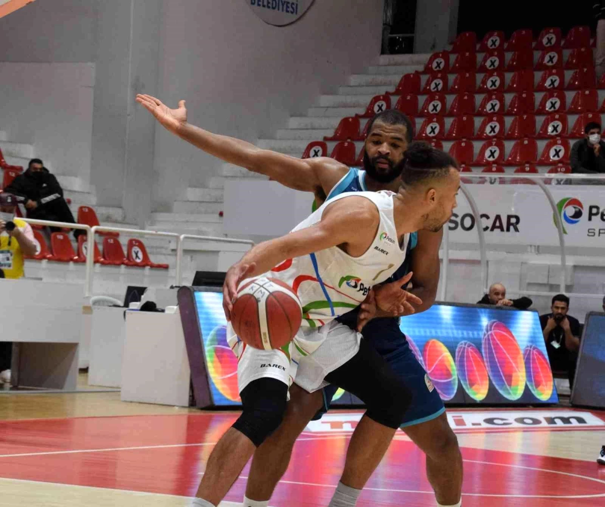 ING Basketbol Süper Ligi: Aliağa Petkim Spor: 71 Türk Telekom: 59