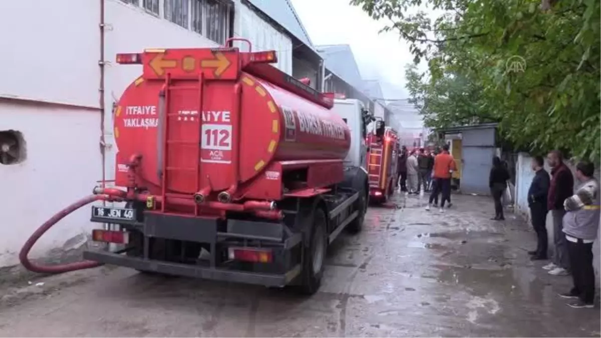 Tekstil atölyesinde çıkan yangın söndürüldü