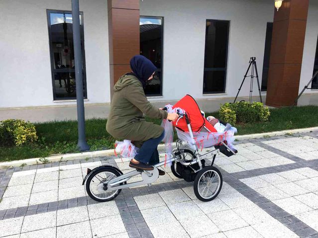 40 yaş üstü kadınlar, ilk defa bisiklet sürmenin heyecanını yaşadı