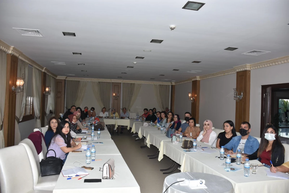 Adana\'da avukatlara yönelik seminer verildi