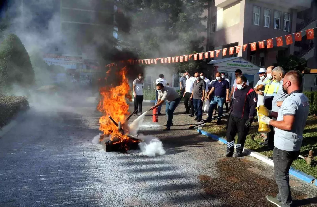 Son dakika haber... Akdeniz Belediyesi\'nde yangın tatbikatı gerçekleştirildi