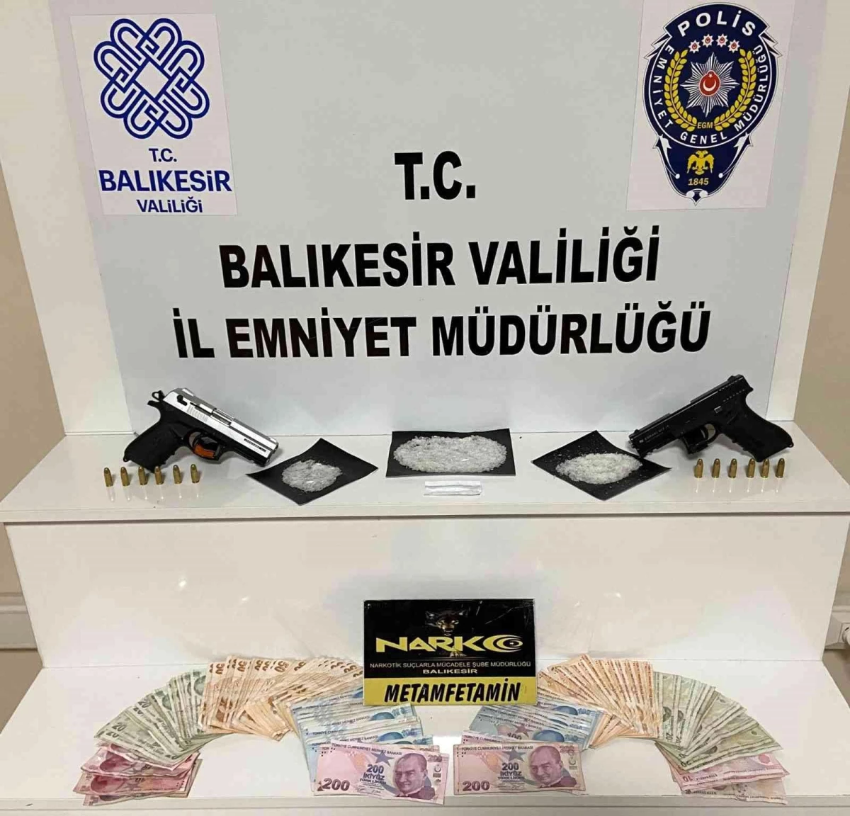 Balıkesir\'de polisten 89 şahsa uyuşturucu operasyonu