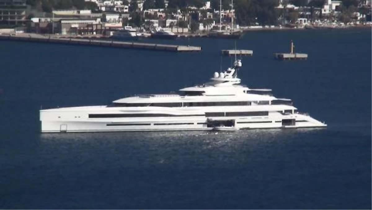 Bill Gates arrived in Bodrum with his luxury yacht