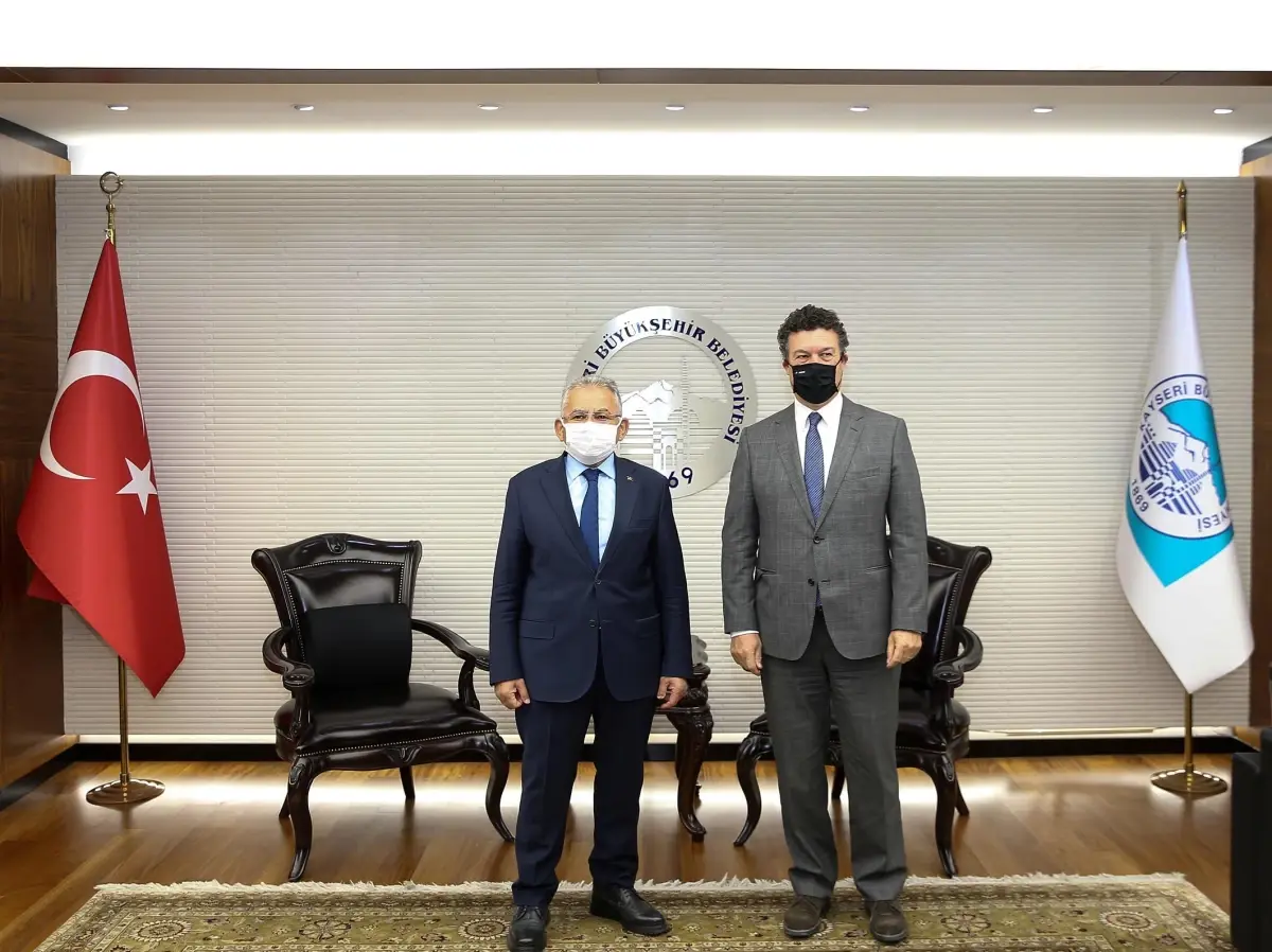 BMMYK Türkiye Temsilcisi Philippe Leclerc\'den Büyükkılıç\'a ziyaret