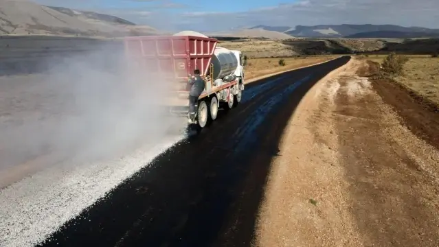 Develi ile Adana'yı birbirine bağlayan 4,5 milyon TL'lik yol