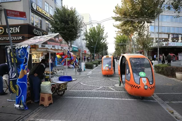 KIKRLARELİ - Lüleburgaz'da bisiklet taksiler bir yılda 4 bin kişiye ücretsiz hizmet verdi