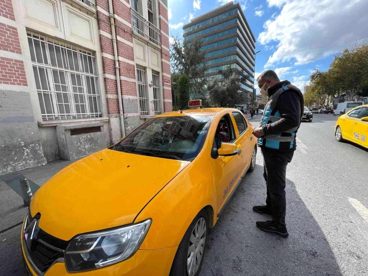 Mecidiyeköy\'de taksi denetimleri devam ediyor