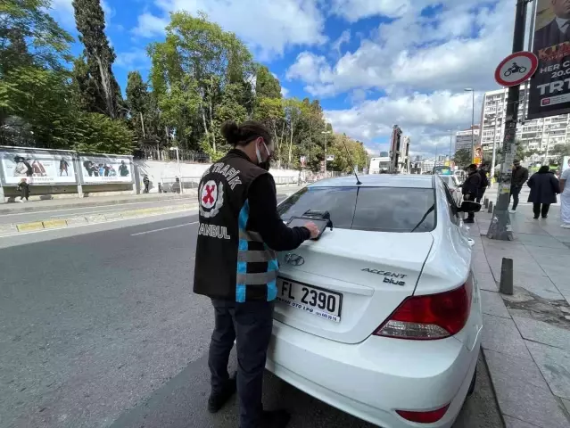 Mecidiyeköy'de taksi denetimleri devam ediyor