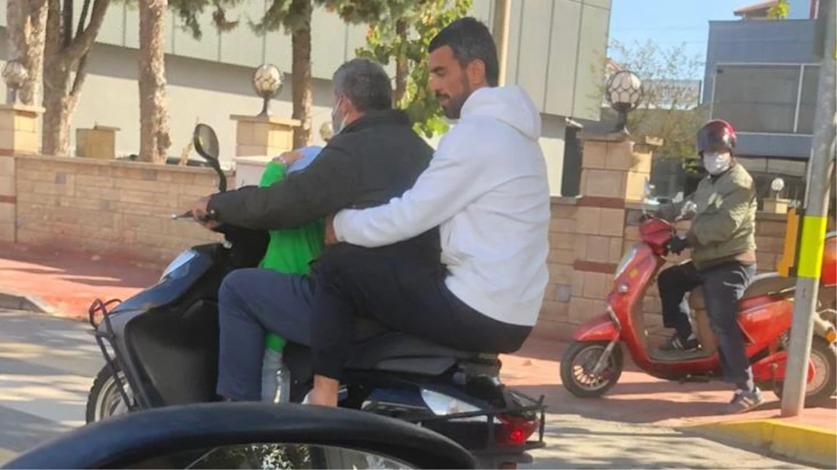Kenan Sofuoğlu\'nun 3 kişiyle motosiklete binmesi olay oldu