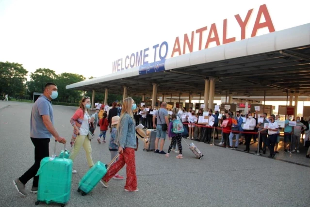 Antalya turizmdeki en iyi Ekim ayını yaşıyor