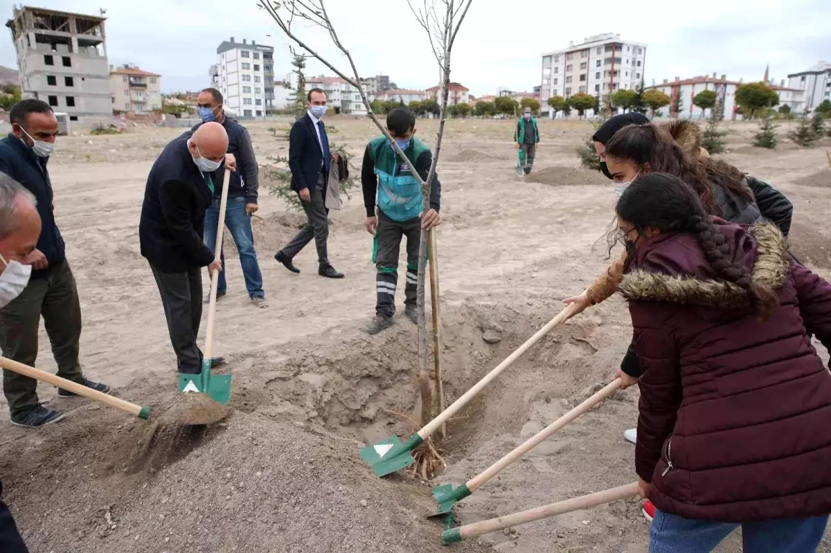 Başkan Çolakbayrakdar: "Sevdamız daha yeşil Kocasinan ve Kayseri"