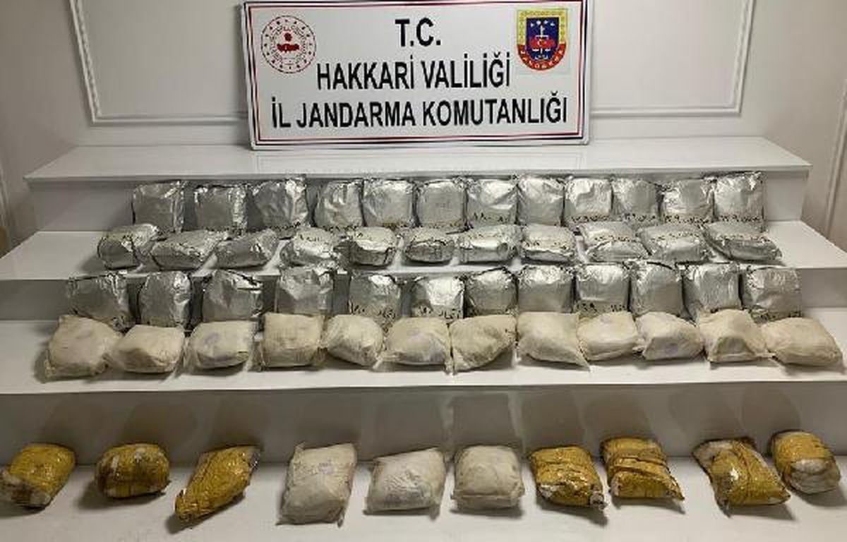 Hakkari\'de arazide 60 kilo eroin ele geçirildi