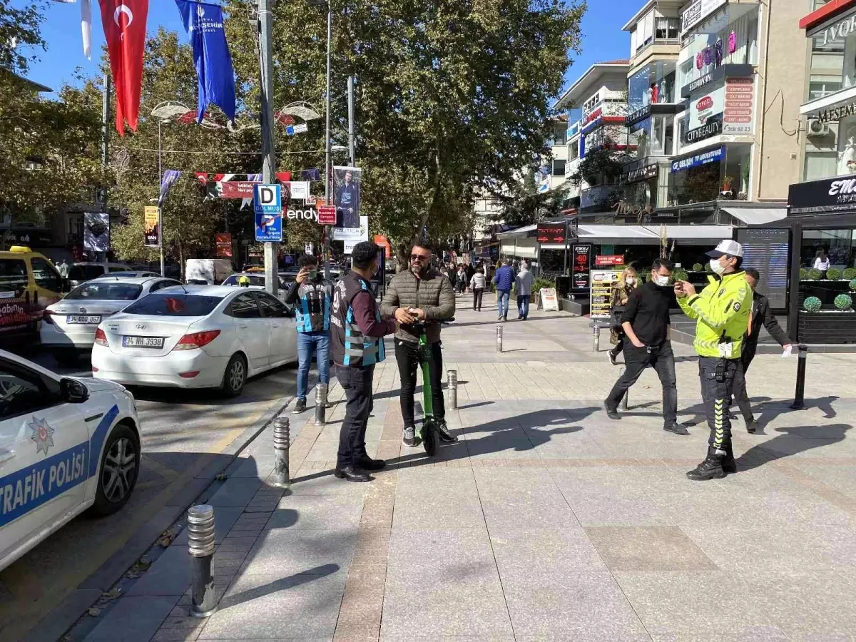 Kadıköy\'de elektrikli scooter denetimi