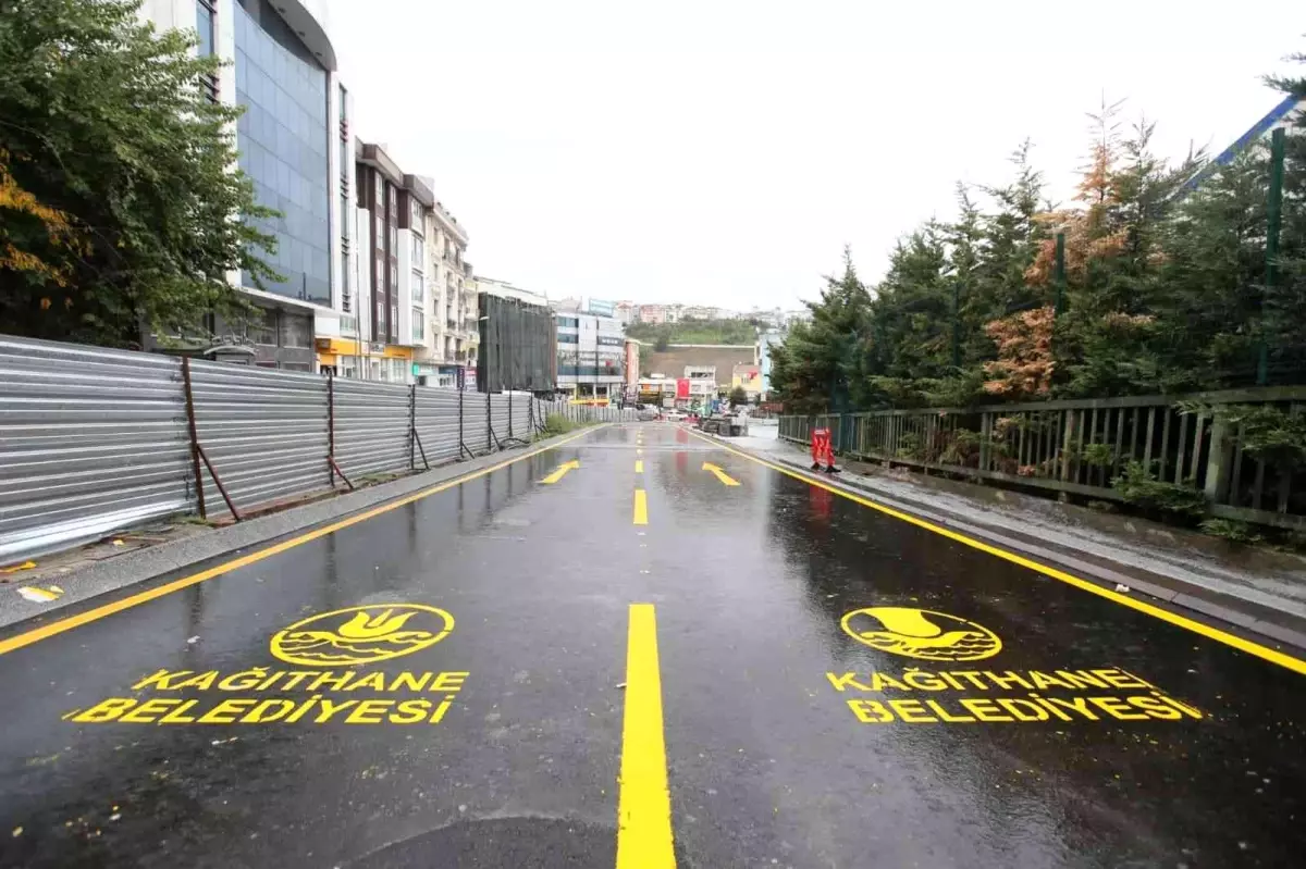 Kağıthane\'de Merkez Mahallesi ve çevre yolları düzenleme projesi tamamlandı