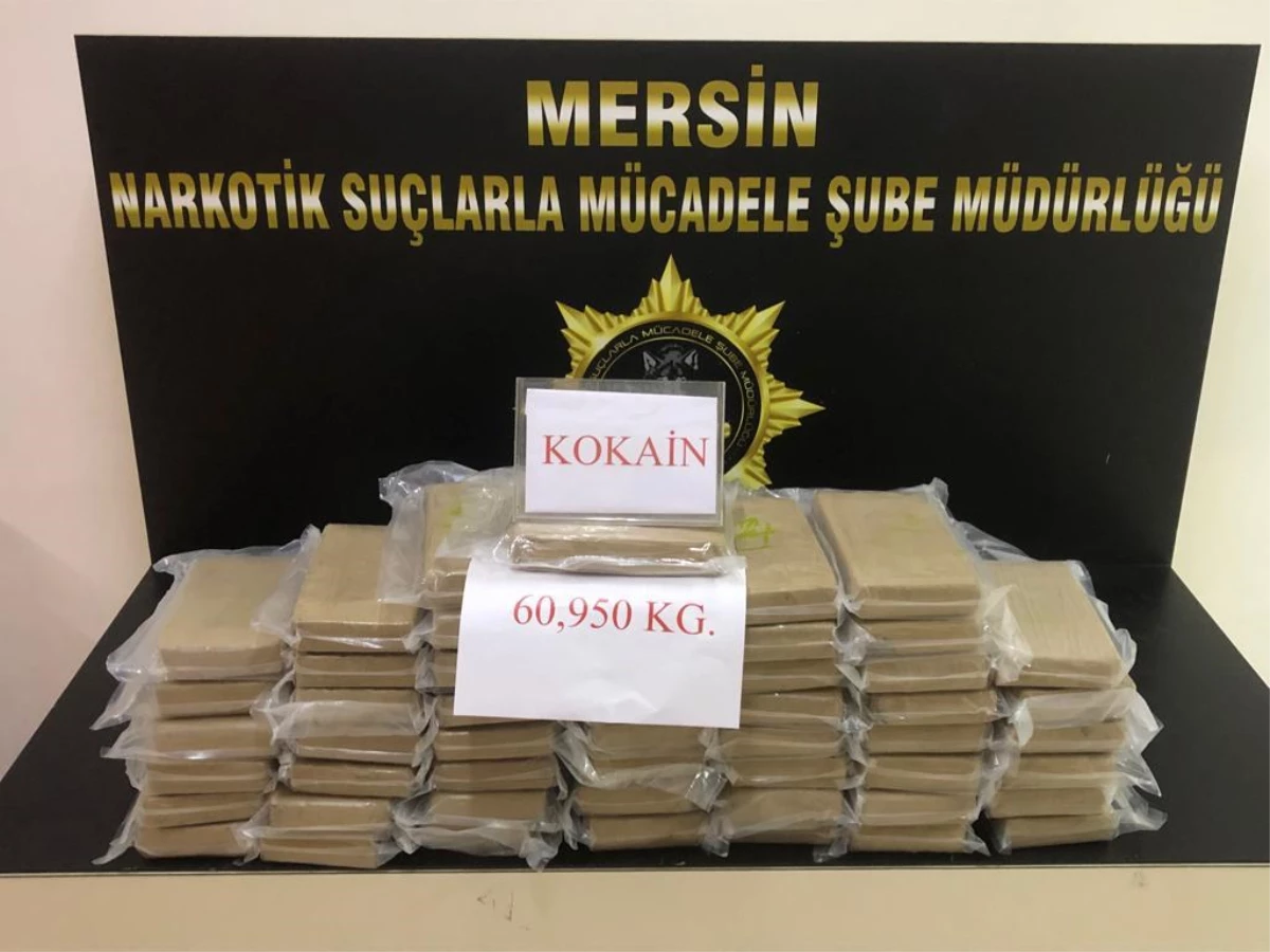 Mersin Uluslararası Limanı\'nda 60 kilo 950 gram kokain ele geçirildi (2)