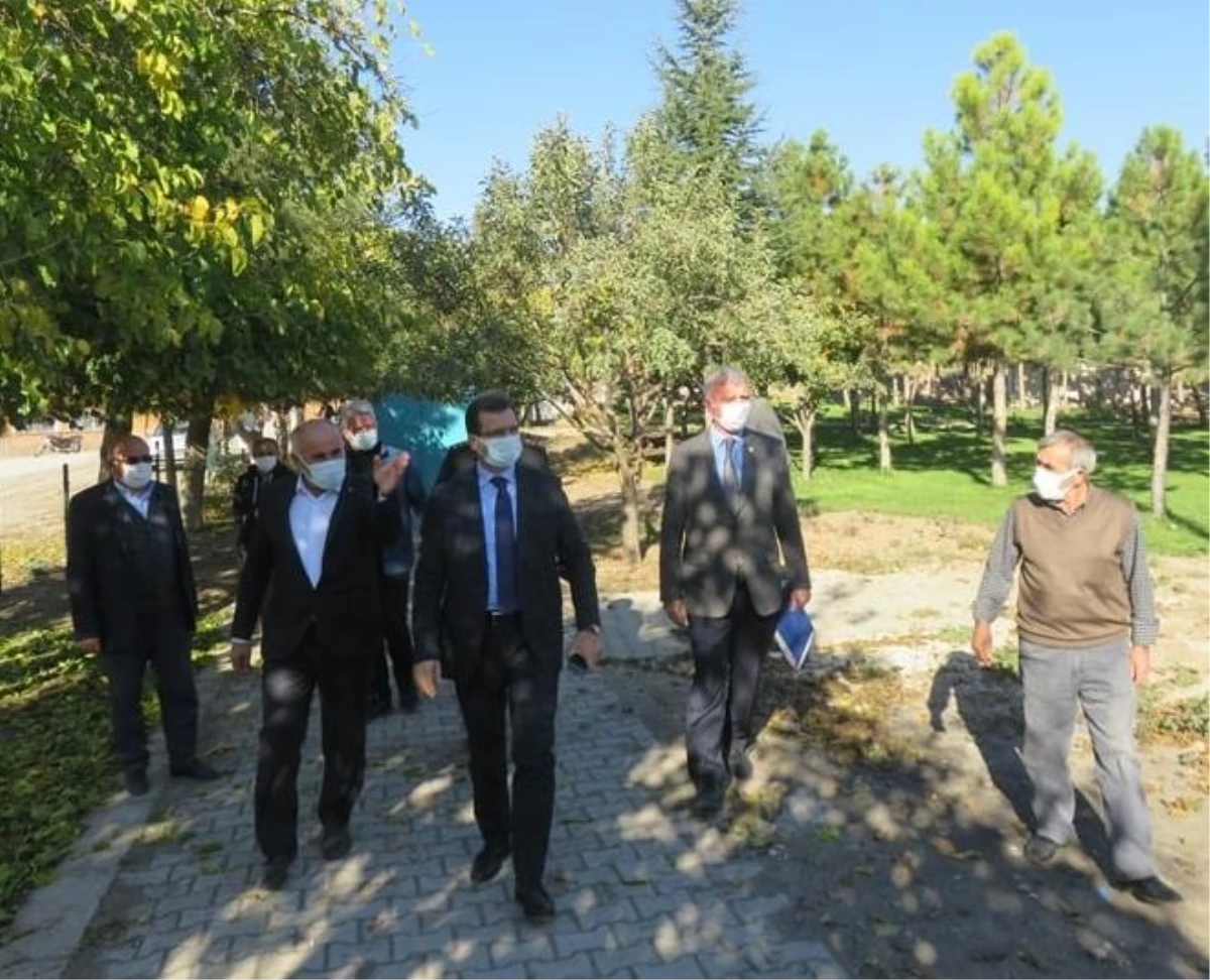 Merzifon Kaymakamı Güldoğan, köyleri ziyaret etti